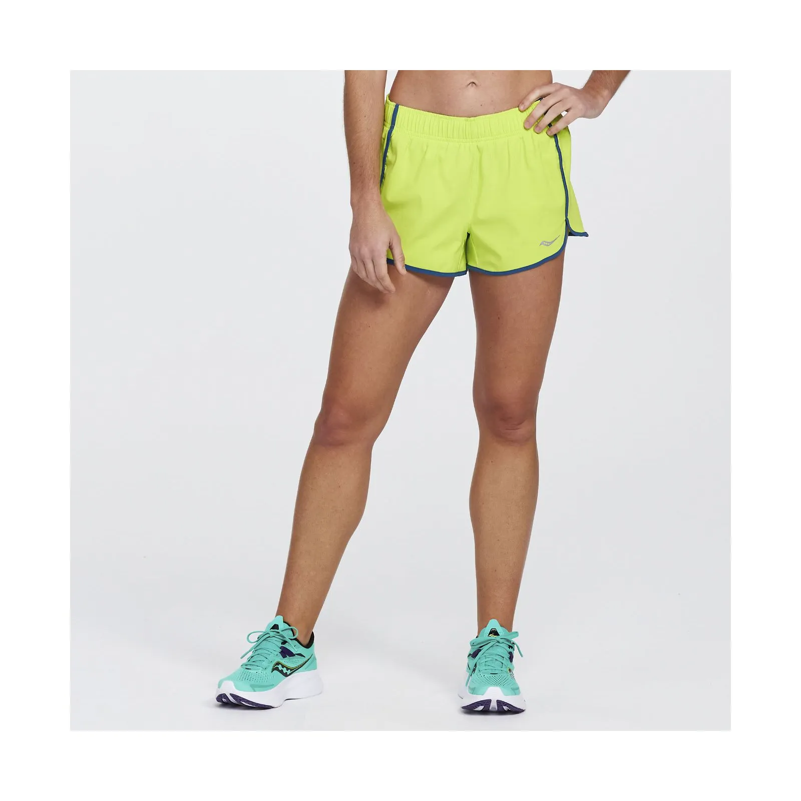 Жіночі шорти Saucony Outpace 3