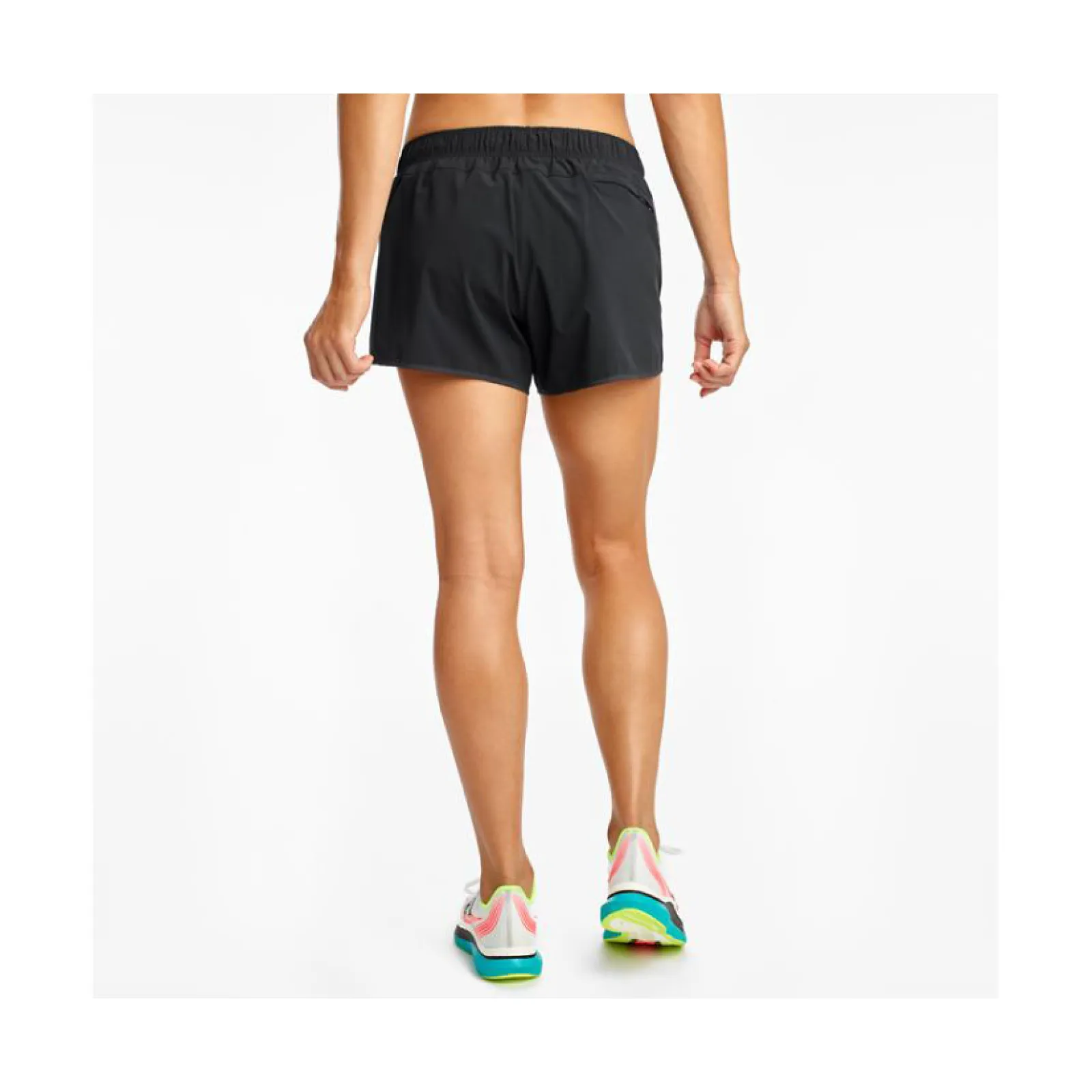 Жіночі короткі Шорти Saucony Outpace 3