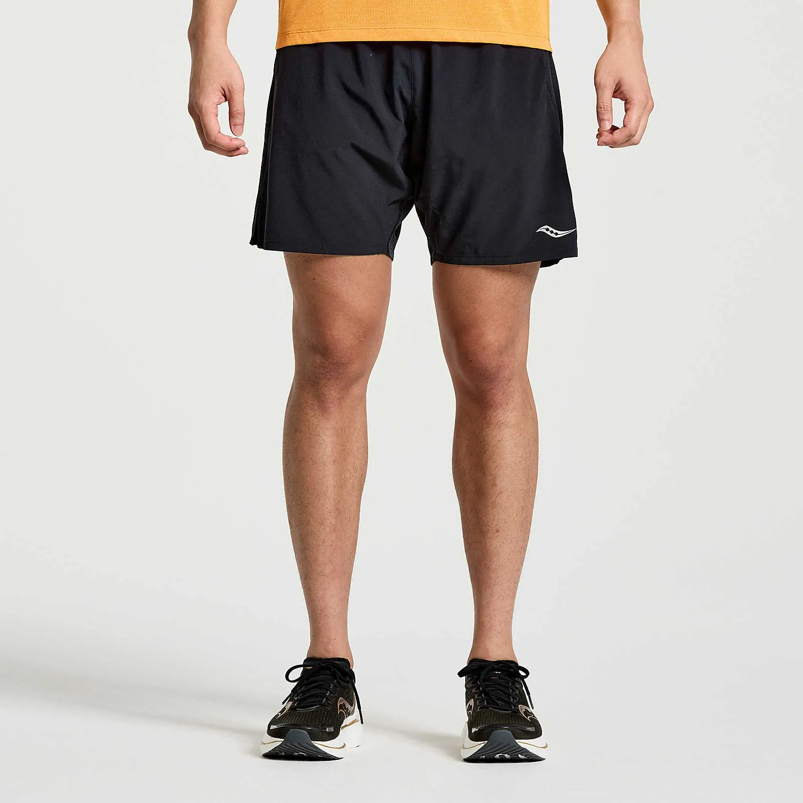 Чоловічі шорти Saucony OUTPACE 7 SHORT