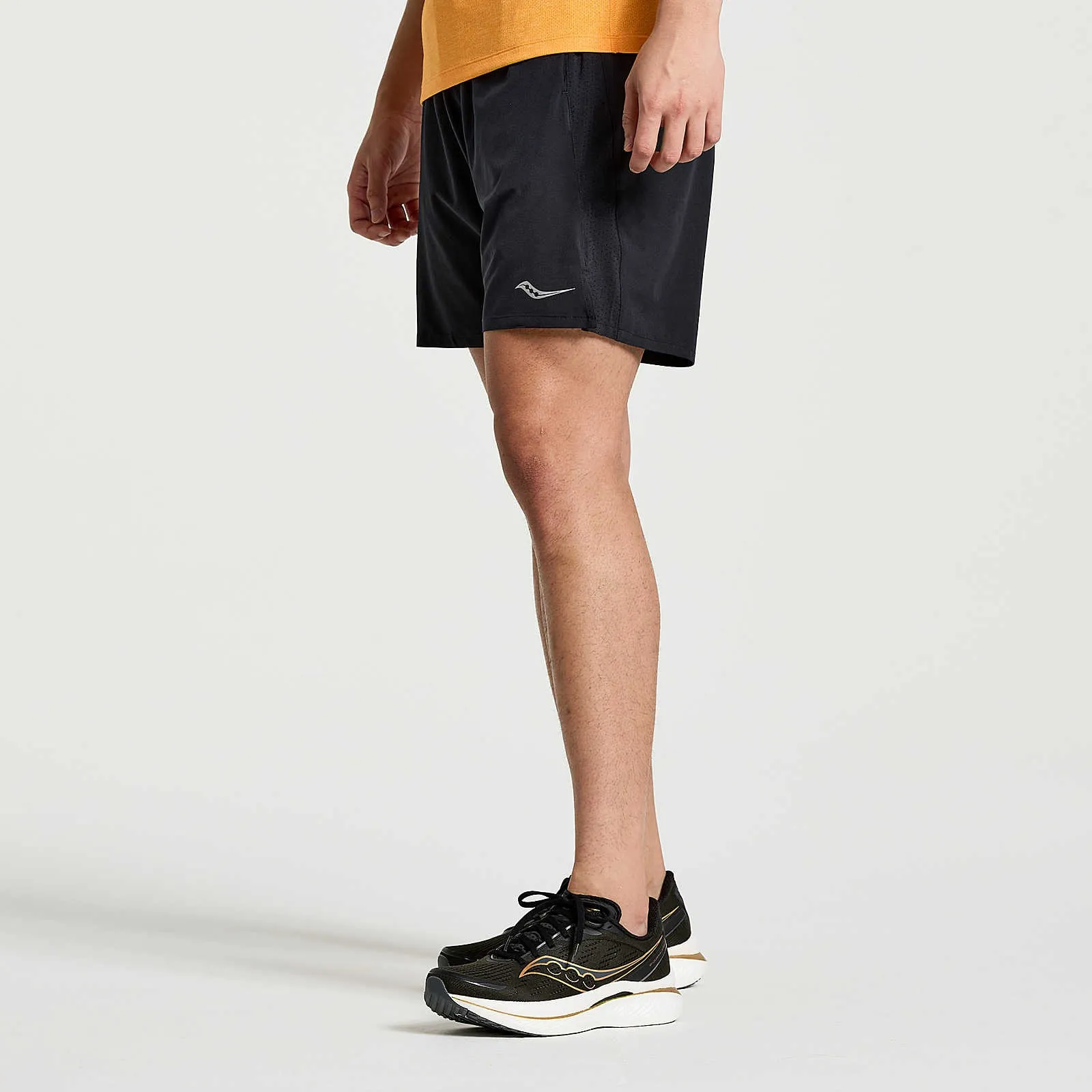 Чоловічі шорти Saucony OUTPACE 7 SHORT