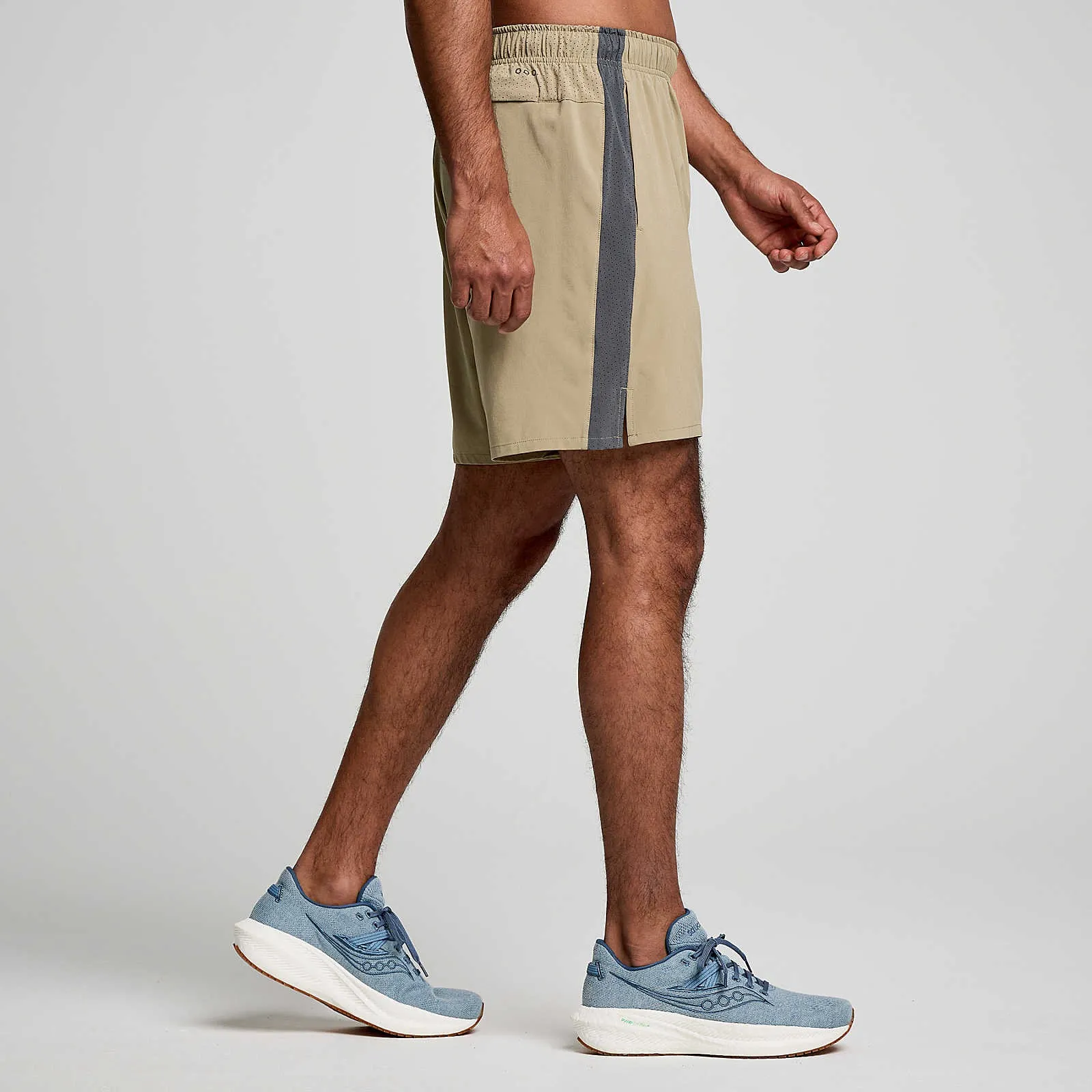 Чоловічі шорти Saucony OUTPACE 7 SHORT