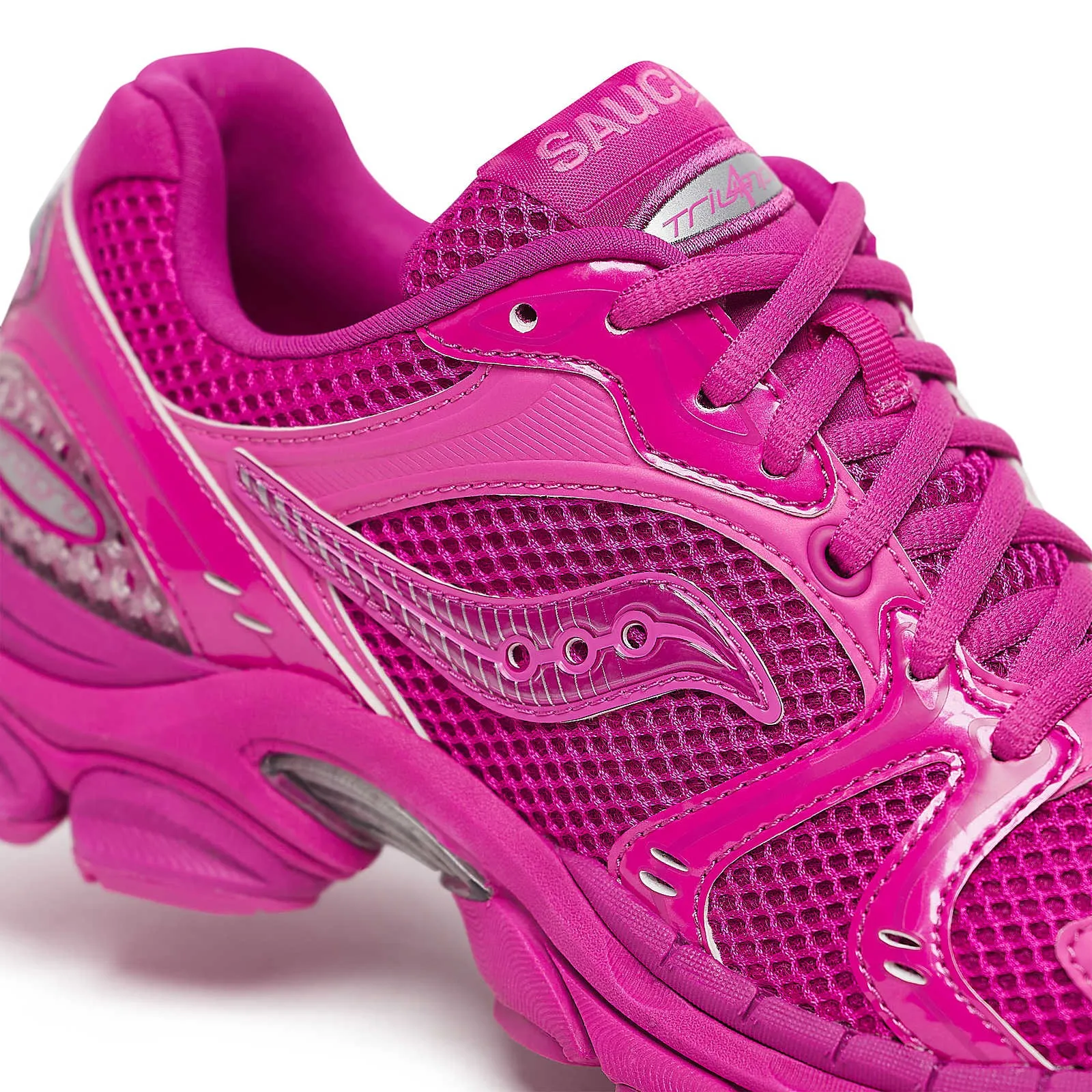Жіночі кросівки Saucony PROGRID TRIUMPH 4