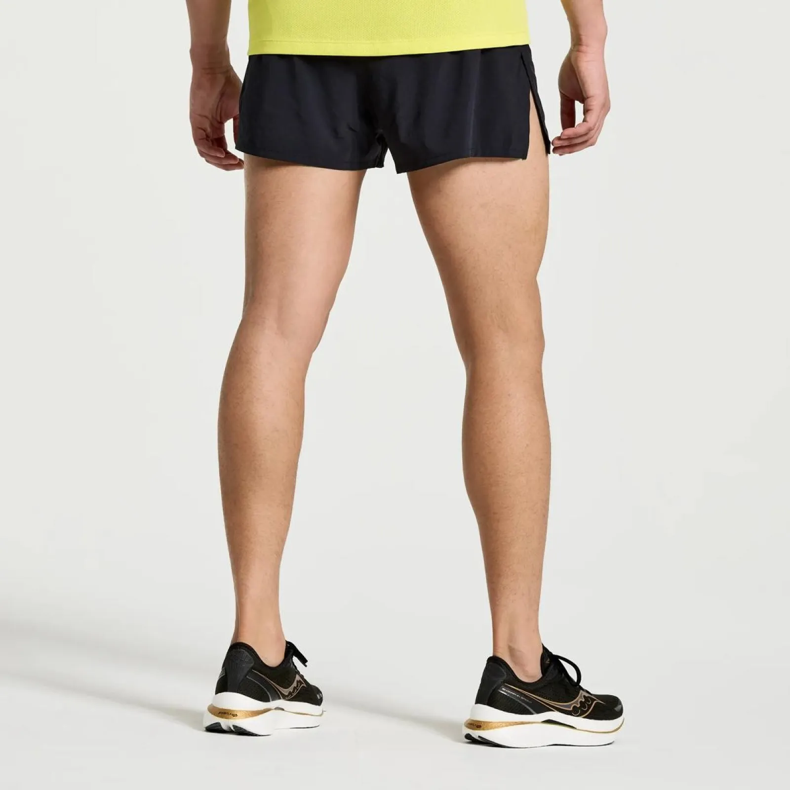 Чоловічі шорти Saucony OUTPACE 2.5
