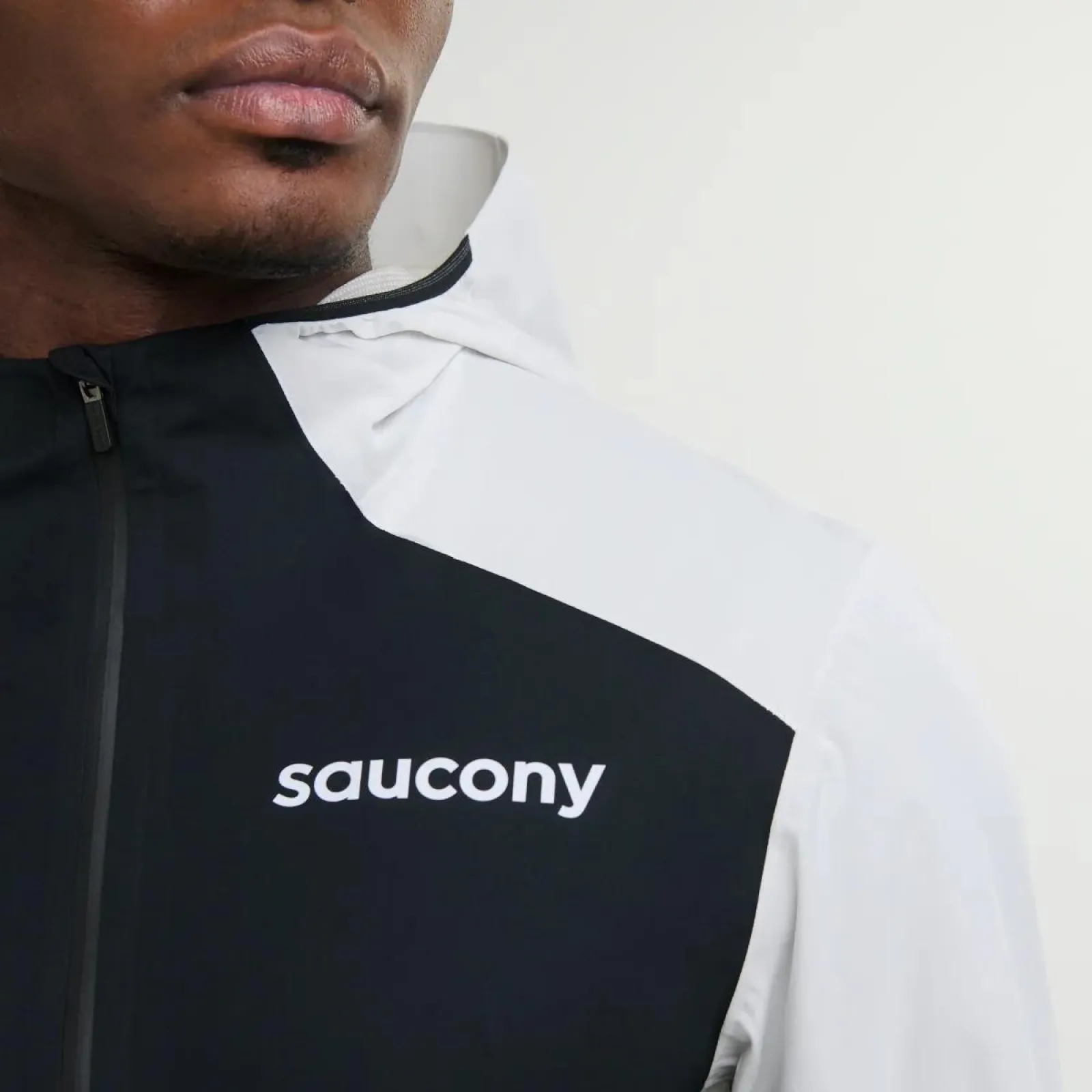 Чоловіча вітрівка Saucony HURRICANE WATERPROOF JACKET