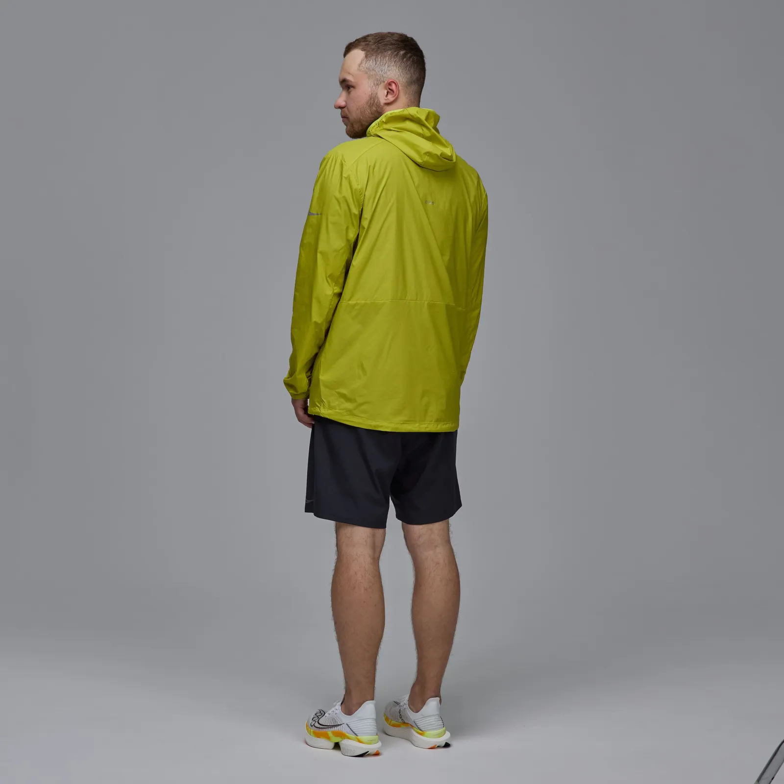 Чоловіча вітрівка Saucony PEREGRINE PACKAWAY JACKET