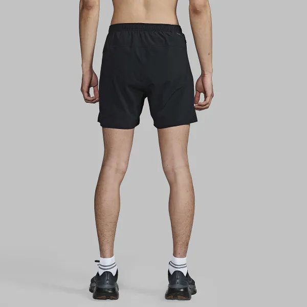 Чоловічі шорти Saucony OUTP...