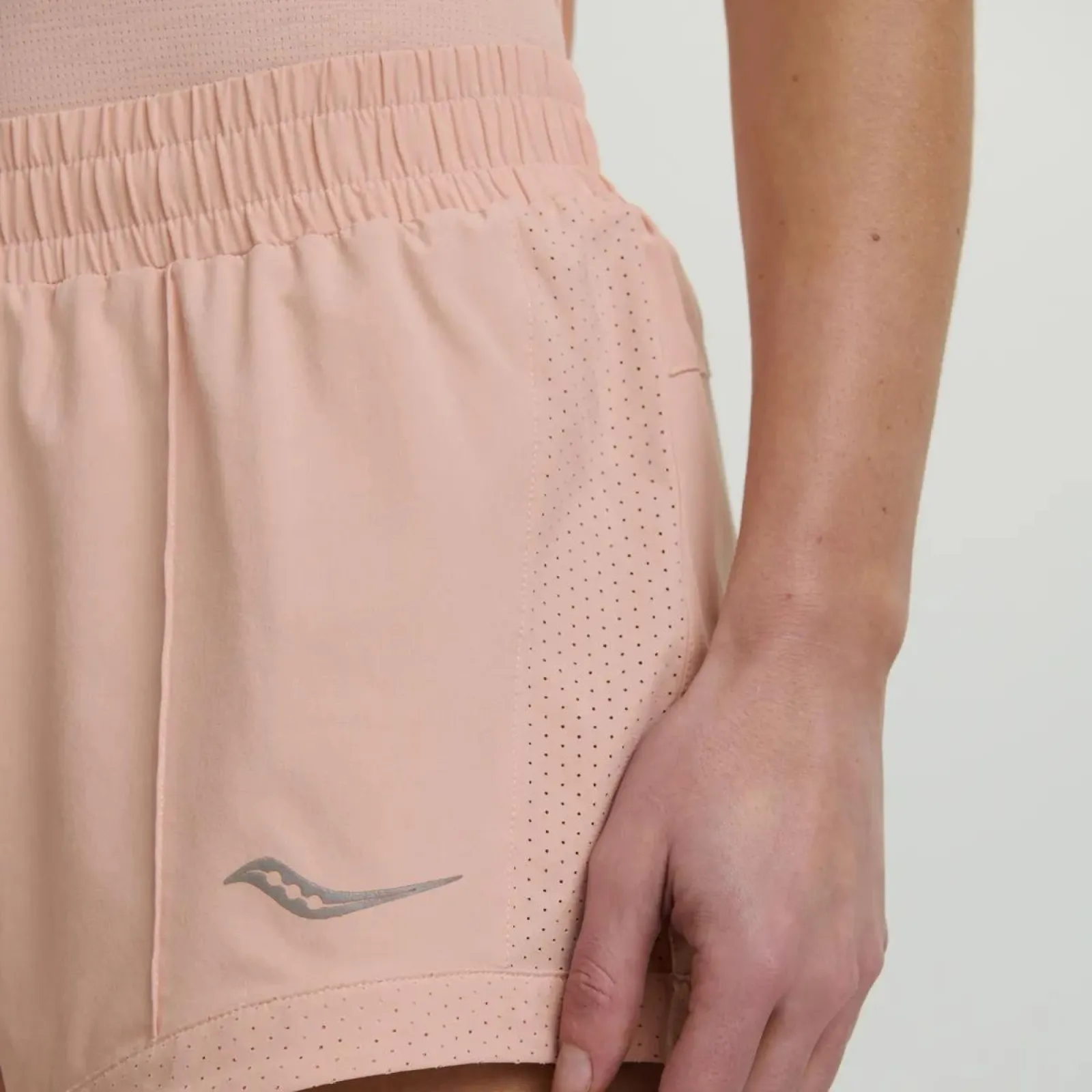 Жіночі шорти Saucony OUTPACE 3