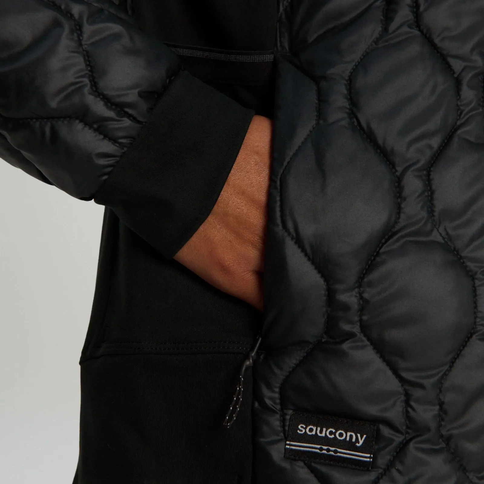 Жіноча куртка Saucony HURRICANE INSULATED JACKET