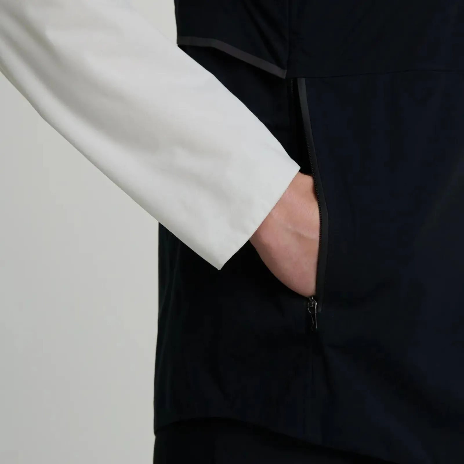 Жіноча вітрівка Saucony HURRICANE WATERPROOF JACKET