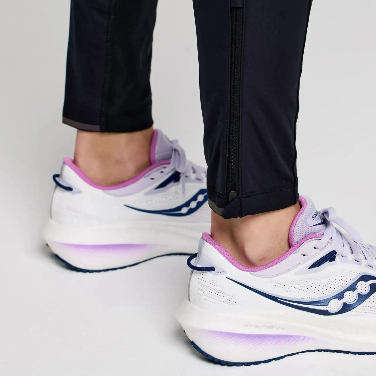 Жіночі тайтси Saucony HURRICANE WIND TIGHT