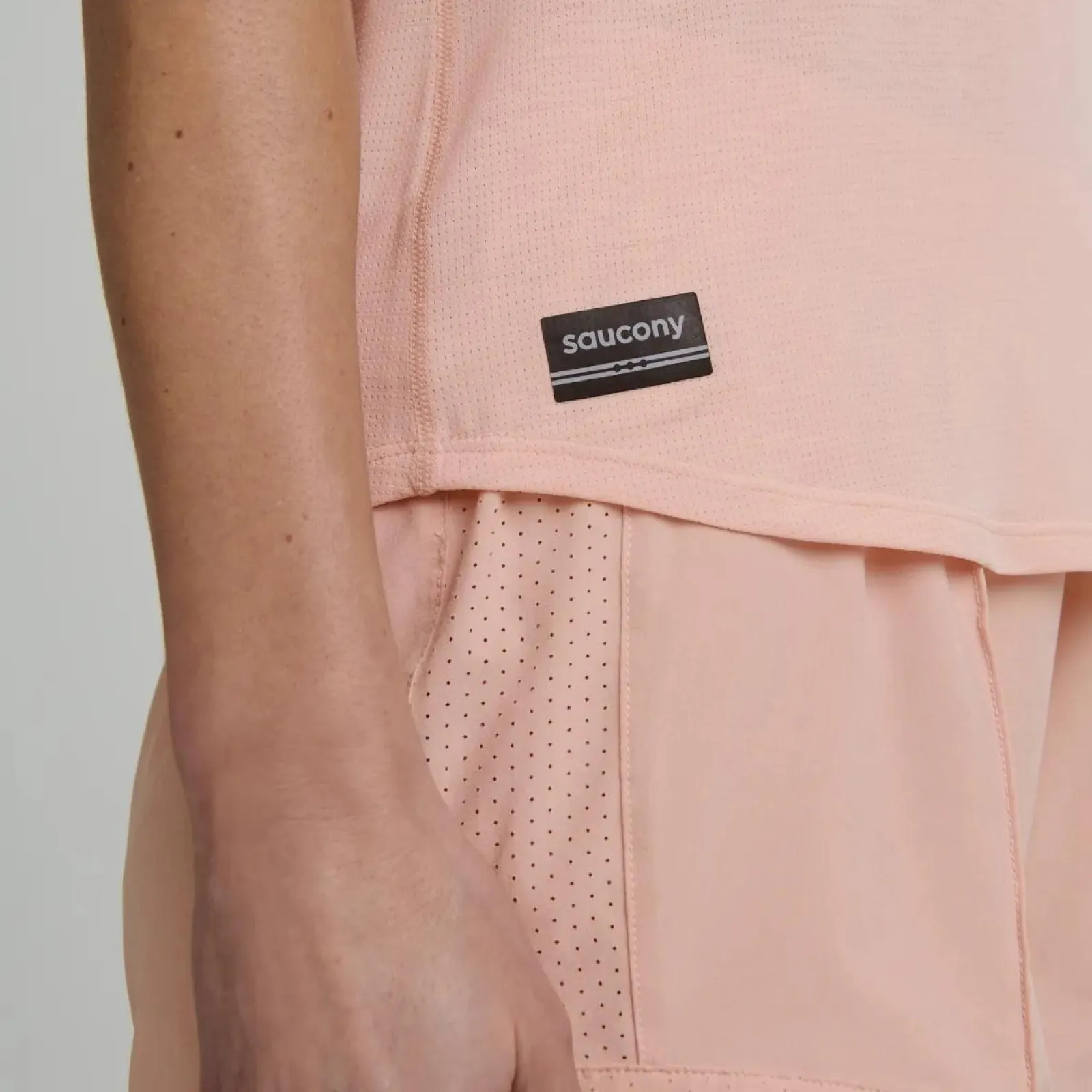 Жіноча футболка Saucony STOPWATCH SHORT SLEEVE