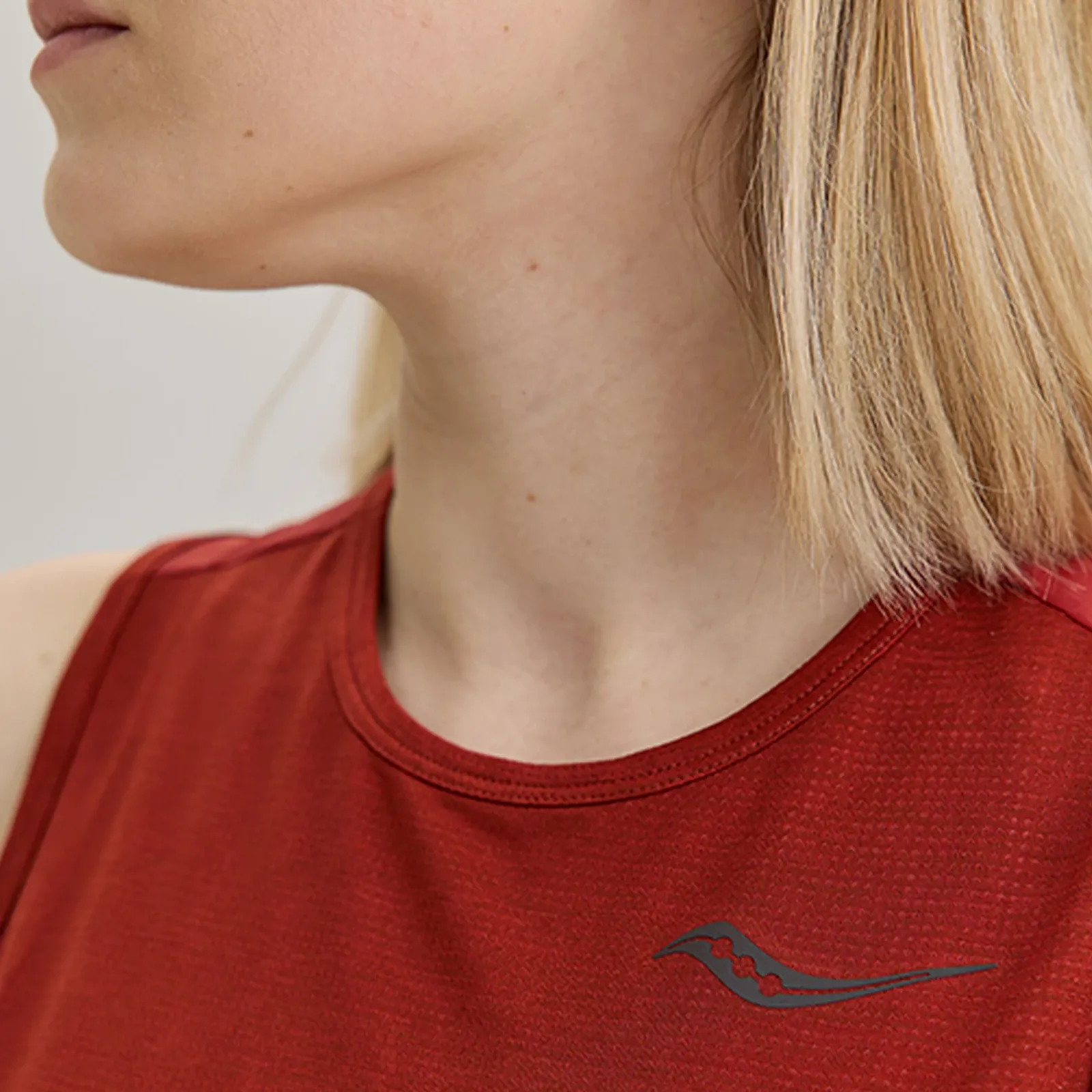 Жіноча майка Saucony STOPWATCH CROP TANK